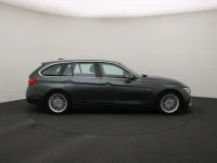 BMW 320 2 120kW thumbnail