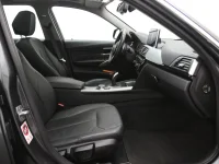 BMW 320 2 120kW thumbnail