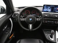 BMW 320 2 120kW thumbnail