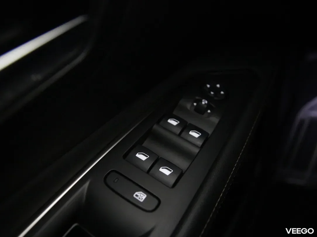 Peugeot 3008 1.6 220kW