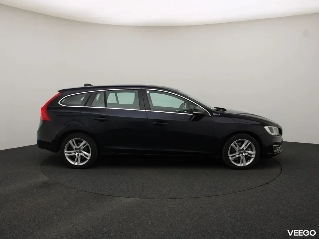 Volvo V60 2.4 162kW