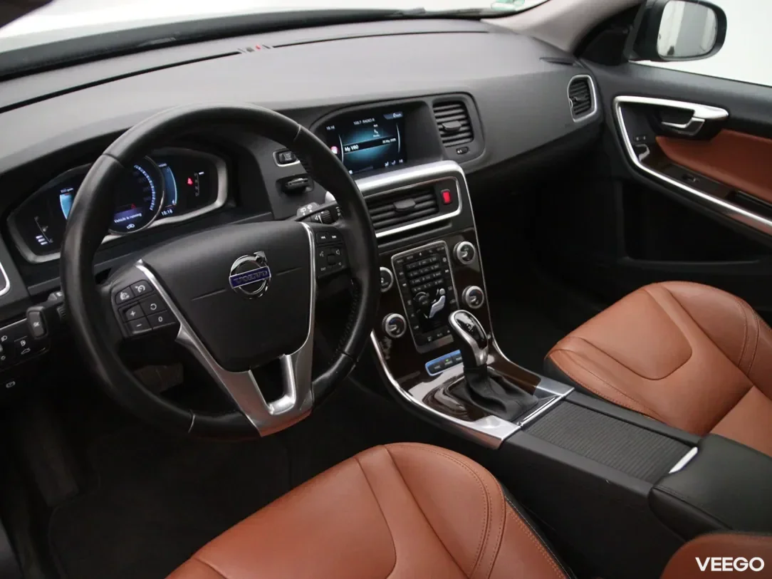 Volvo V60 2.4 162kW