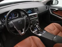 Volvo V60 2.4 162kW thumbnail