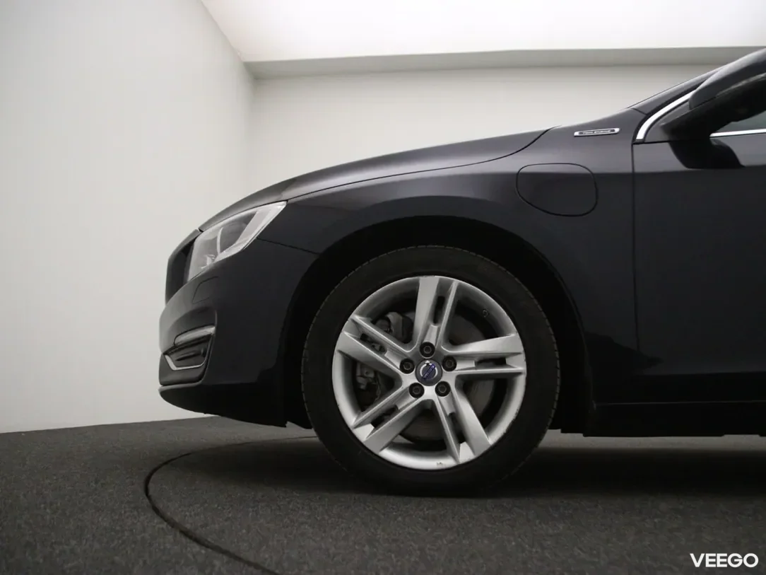 Volvo V60 2.4 162kW