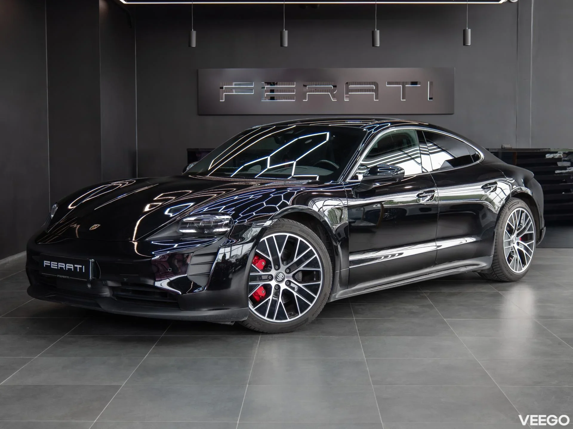 Porsche Taycan 420kW
