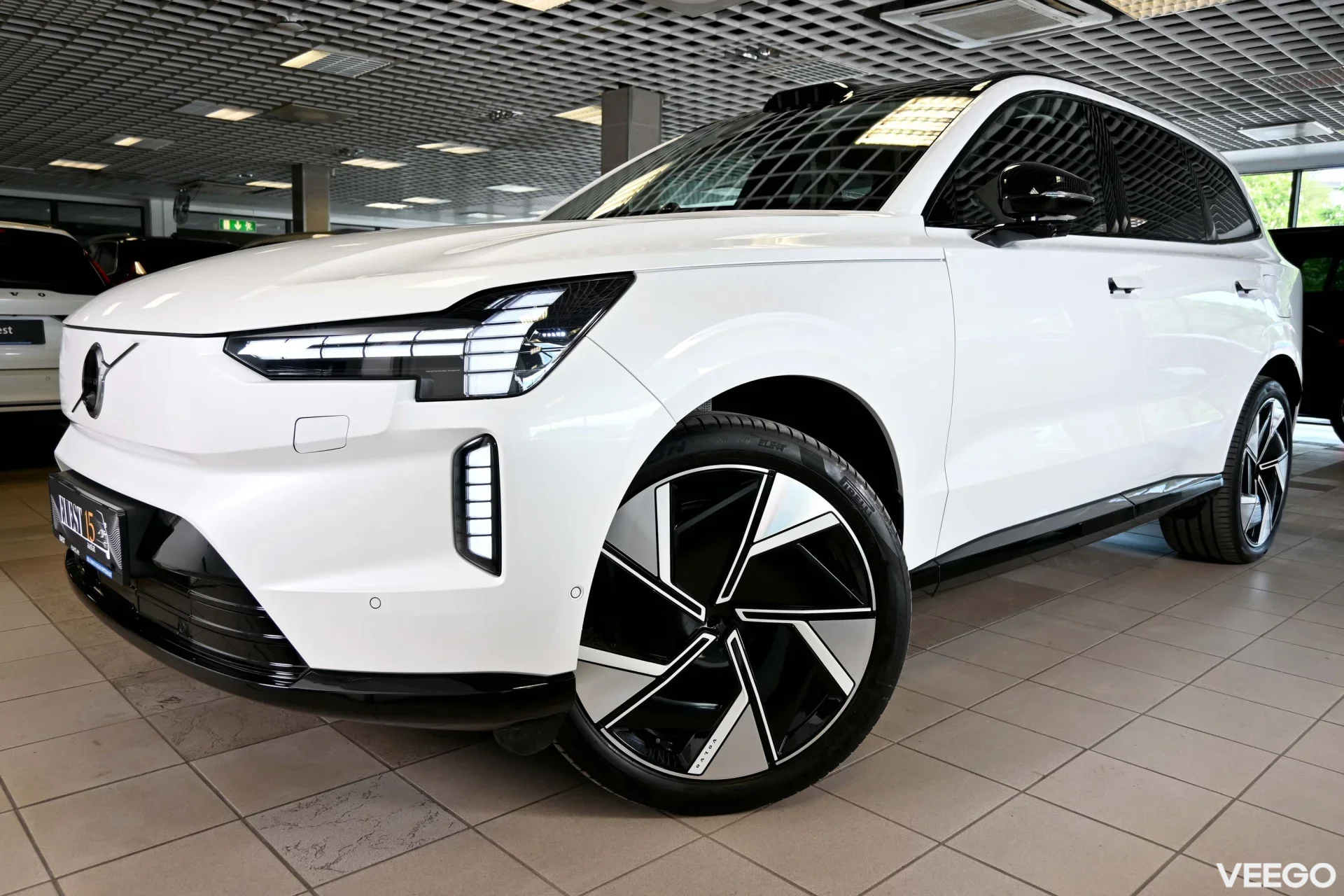 Volvo EX90 AWD B&W LUXURY ULTRA PERFORMANCE FULL 380kW
