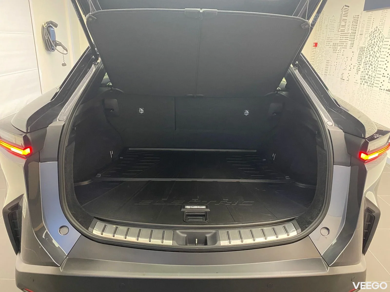 Lexus RZ 300e 73kW