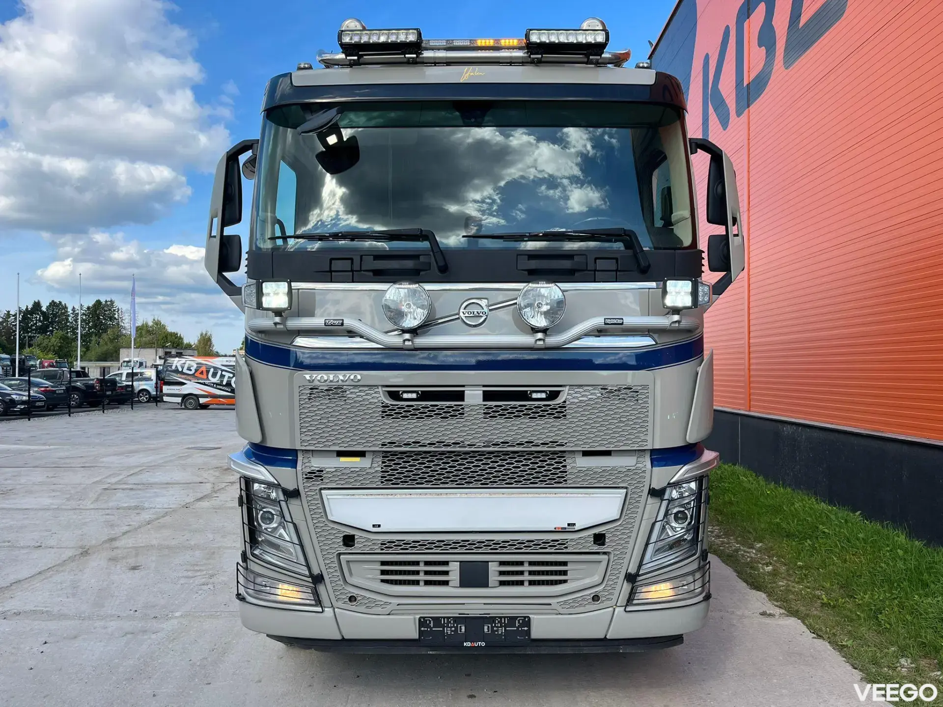 Volvo FH 540 8x4 HYDRAULIC TENT / RETARDER / TANDEM AXLE LIFT  405kW