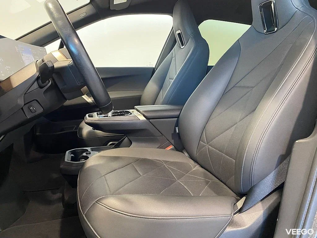 BMW iX xDrive50 4,95% ränta Keyless Adaptiv Farthållare H/K