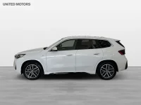 BMW iX1 xDrive30 4,95 ränta M Sport Dragkrok Rattvärme thumbnail