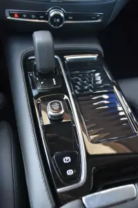 Volvo V60 AWD INSCRIPTION XENIUM INTELLI 2 251kW thumbnail