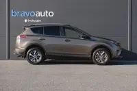 Toyota RAV4 Luxury Hybrid 2.5 114kW thumbnail