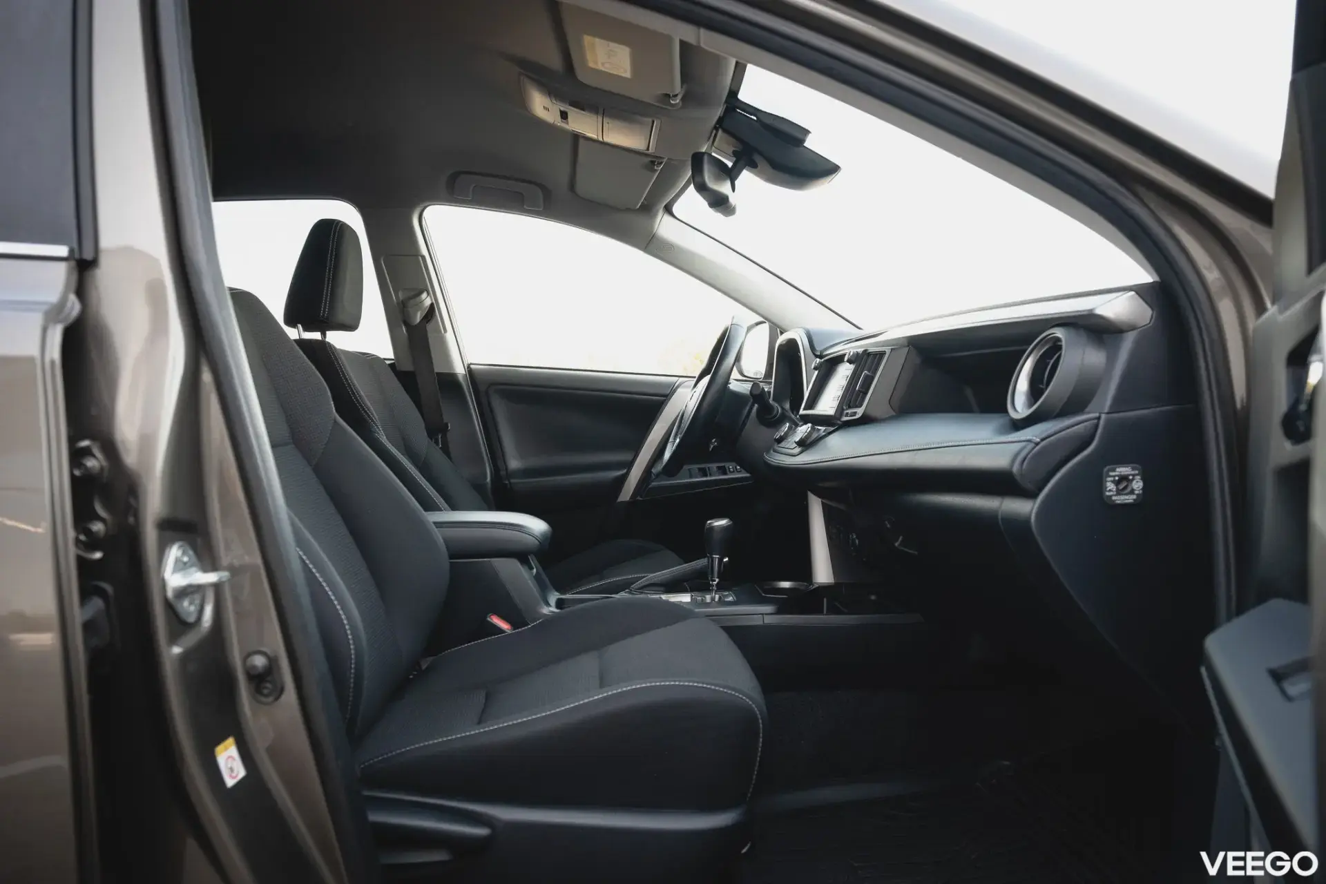 Toyota RAV4 Luxury Hybrid 2.5 114kW