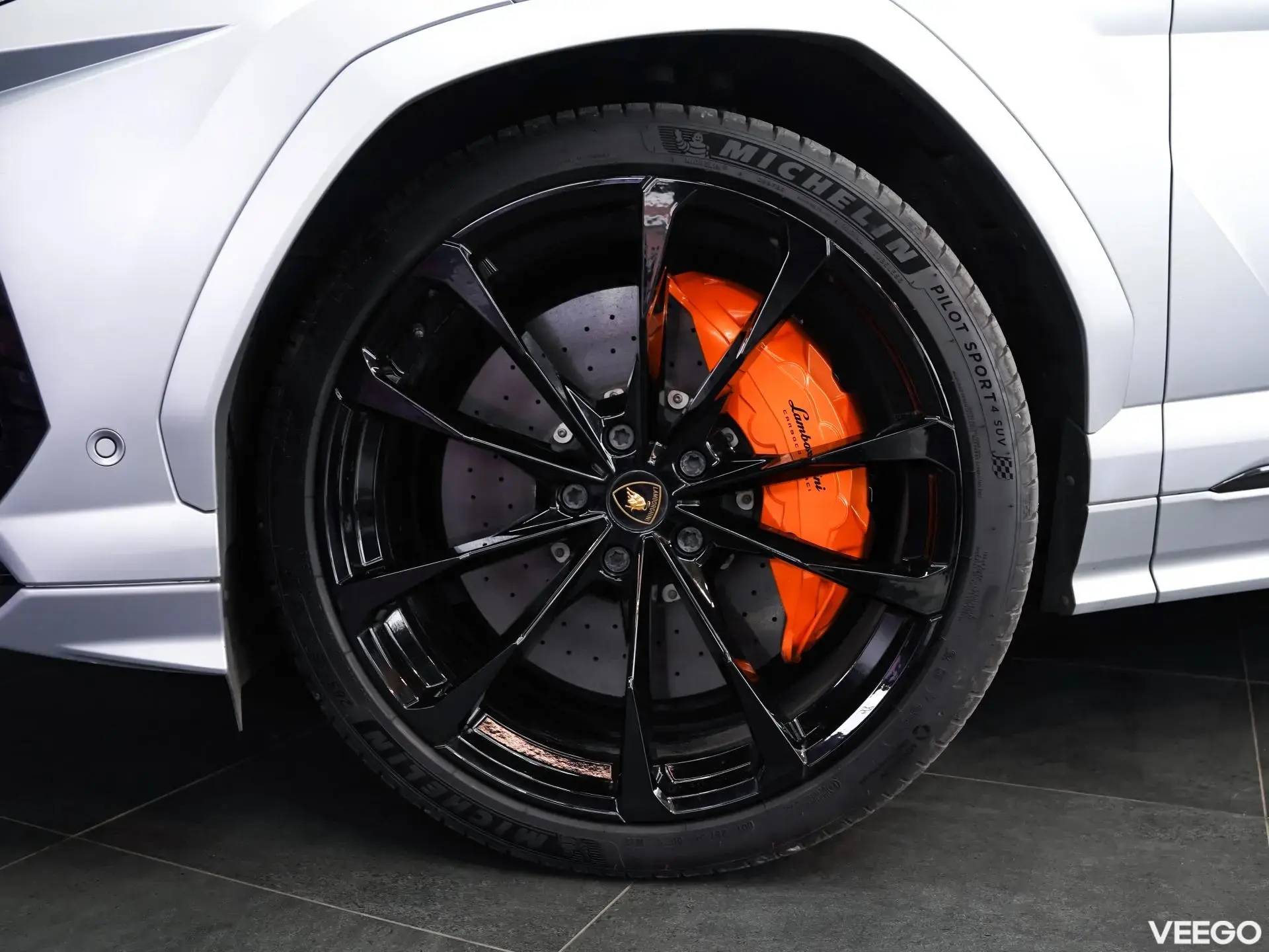 Lamborghini Urus 4.0 478kW