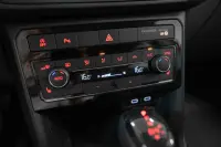 Volkswagen T-Cross 110kW thumbnail