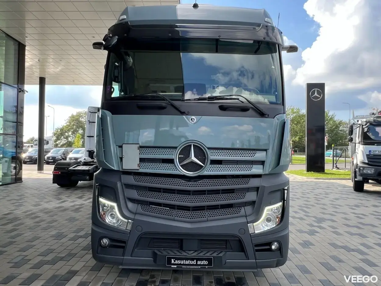 Mercedes-Benz Actros BigSpace 1845LS Solostar 12.8 330kW