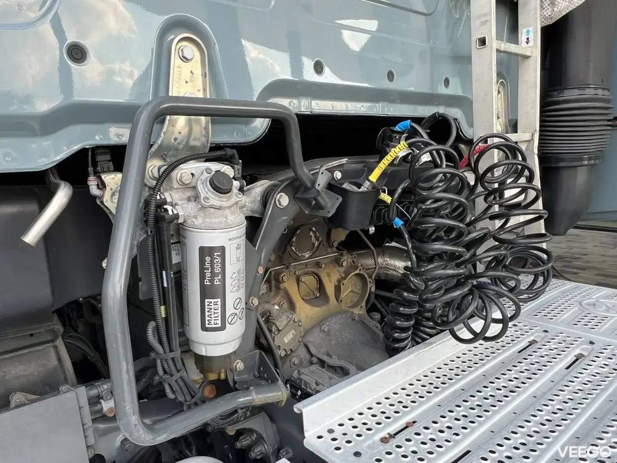 Mercedes-Benz Actros BigSpace 1845LS Solostar 12.8 330kW