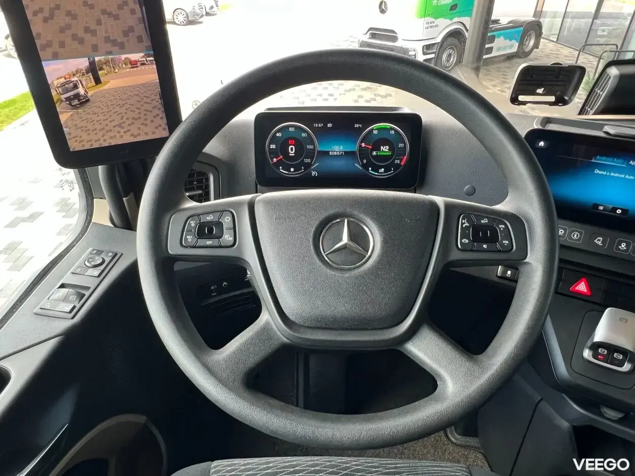 Mercedes-Benz Actros BigSpace 1845LS Solostar 12.8 330kW