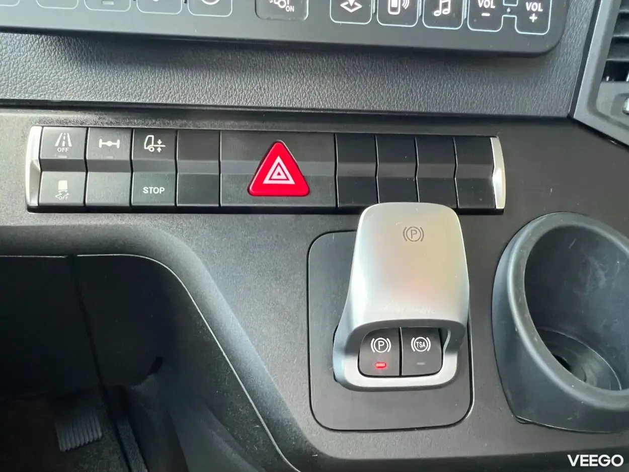 Mercedes-Benz Actros BigSpace 1845LS Solostar 12.8 330kW