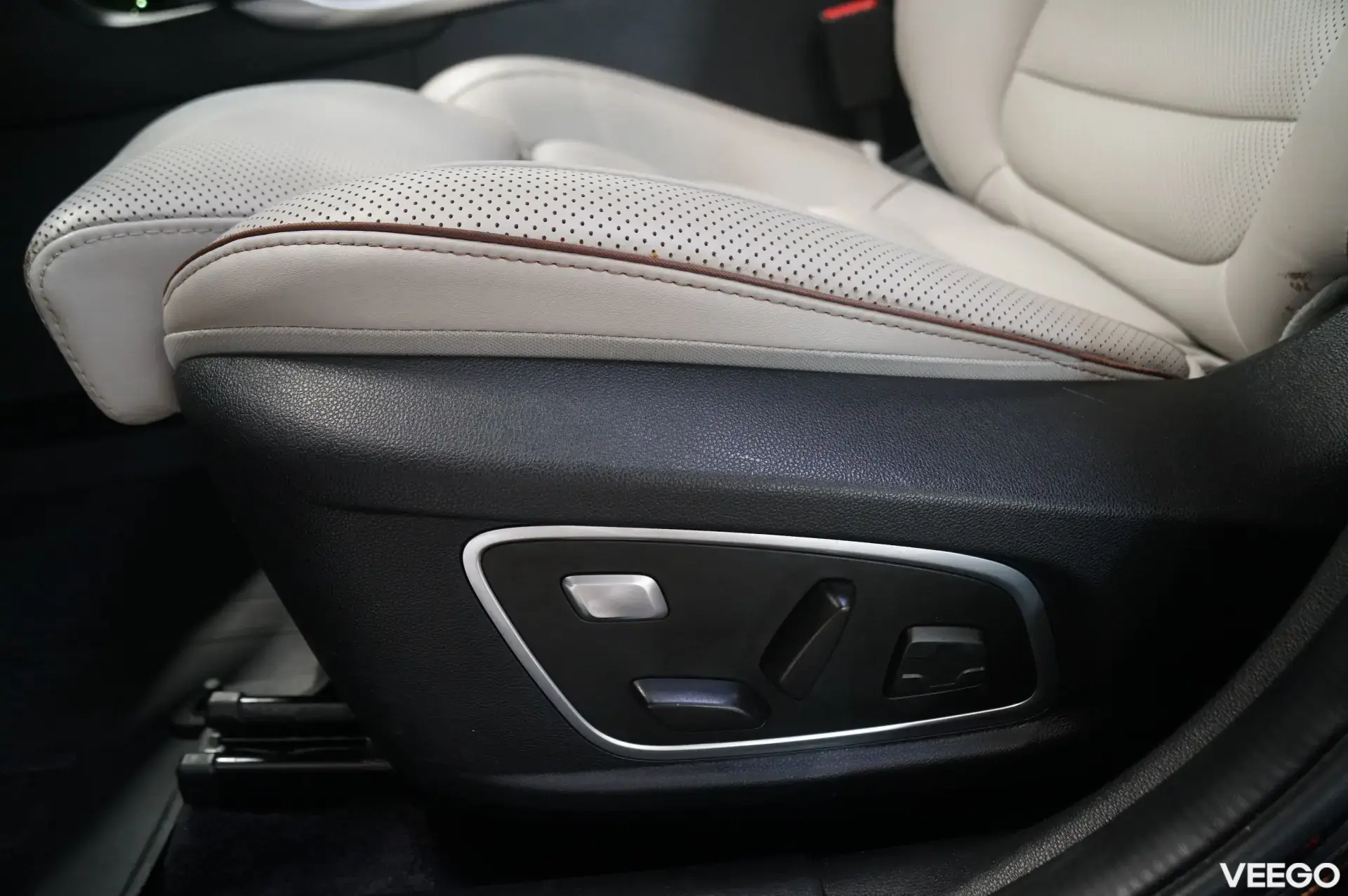 Renault Koleos INITIALE PARIS AWD 2.0 dCi Blue 2 140kW