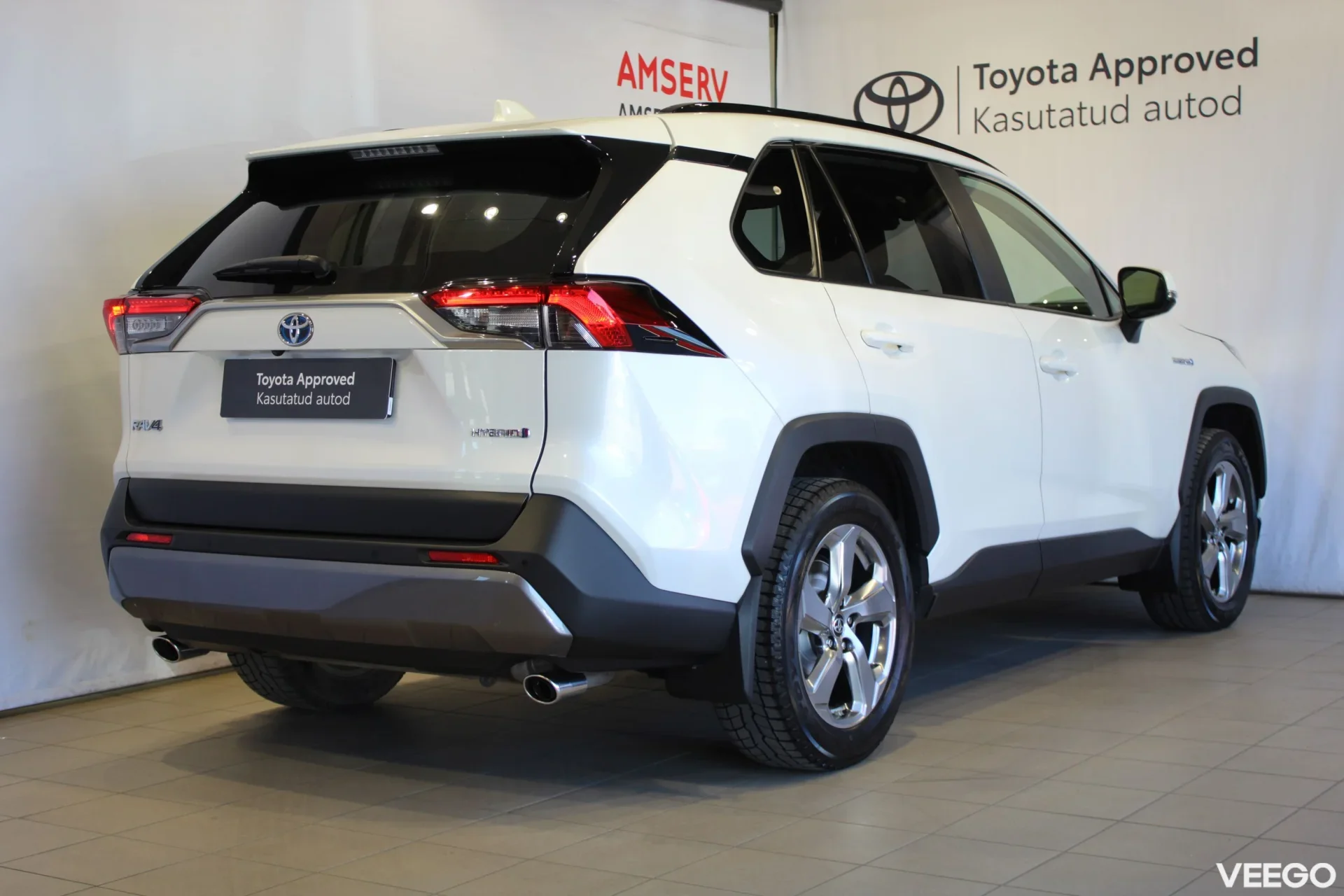 Toyota RAV4 Luxury Plus 2.5 131kW