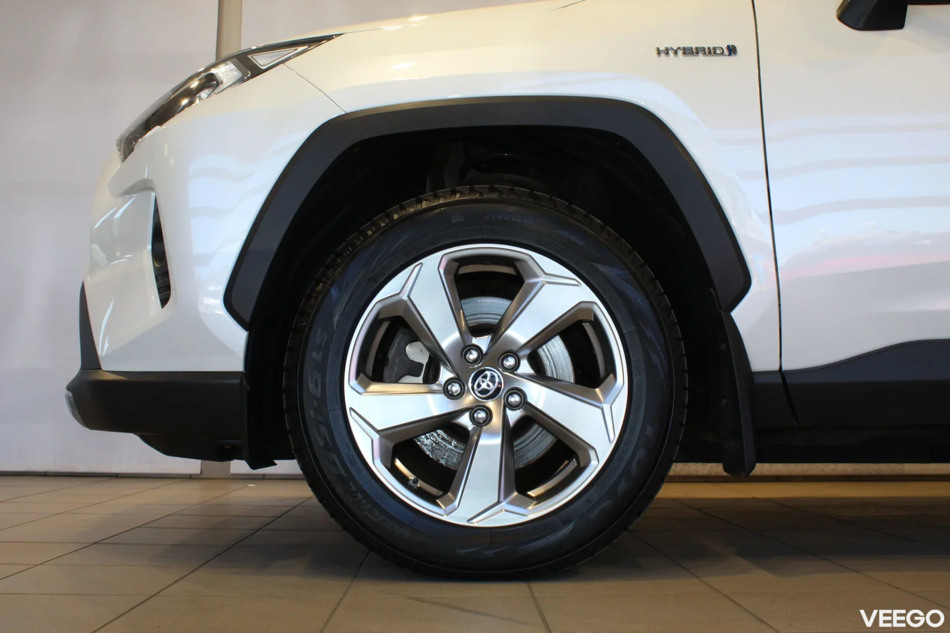 Toyota RAV4 Luxury Plus 2.5 131kW
