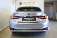 Lexus ES 300h Limited Edition 2.5 160kW thumbnail