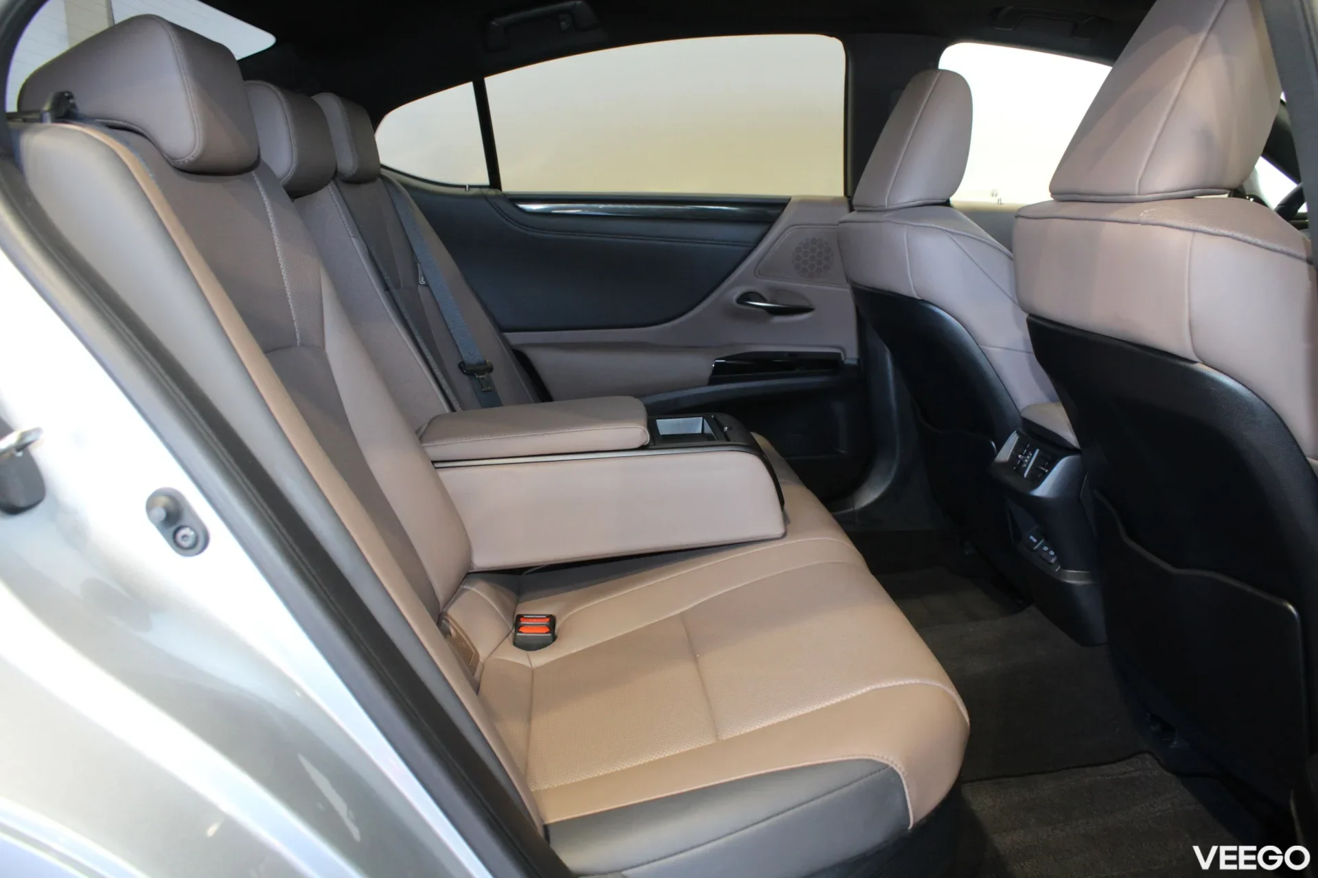 Lexus ES 300h Limited Edition 2.5 160kW