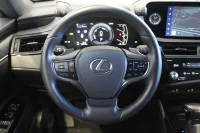 Lexus ES 300h Limited Edition 2.5 160kW thumbnail
