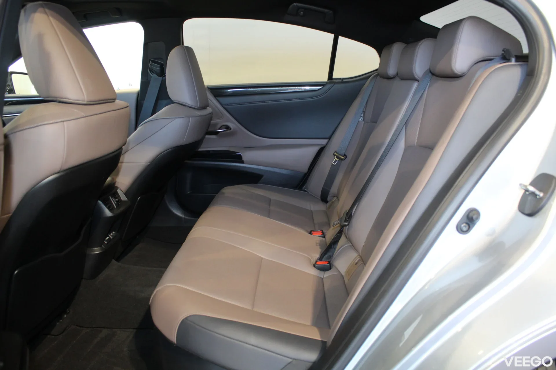 Lexus ES 300h Limited Edition 2.5 160kW