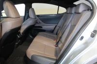Lexus ES 300h Limited Edition 2.5 160kW thumbnail