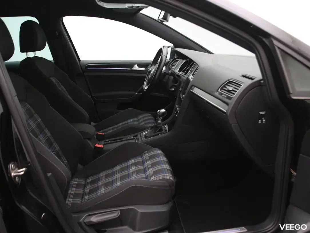 Volkswagen Golf 1.4 110kW