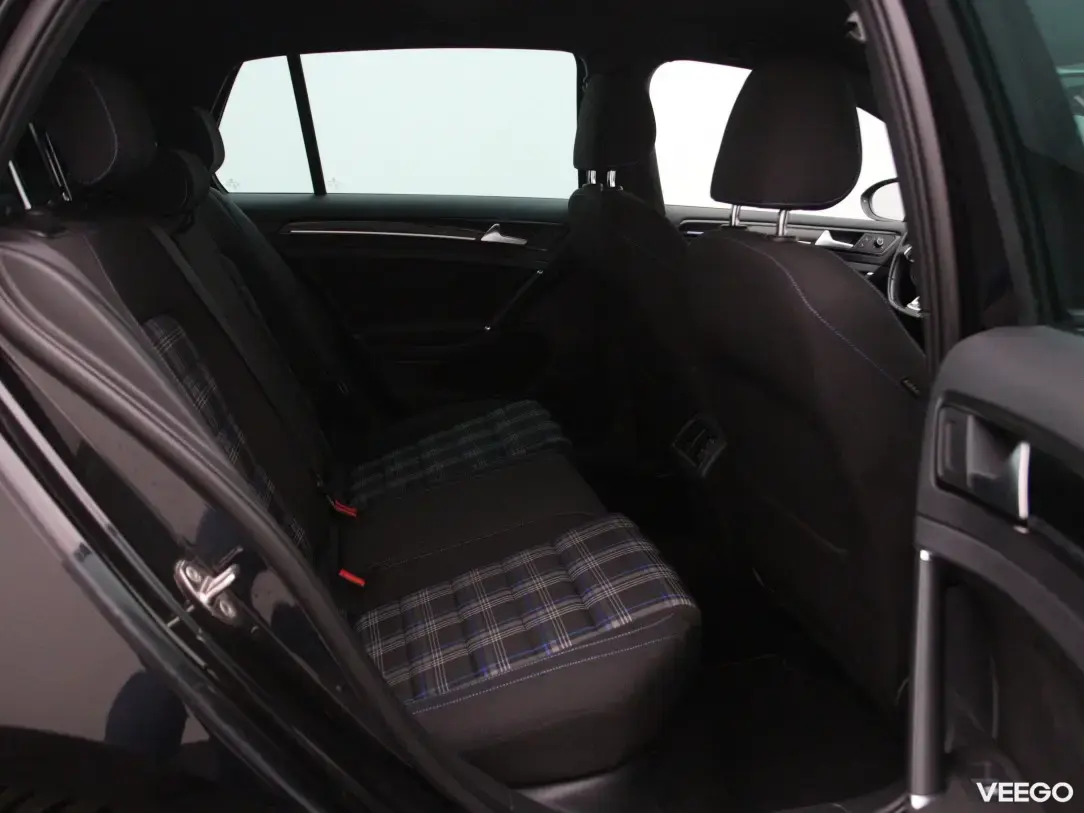 Volkswagen Golf 1.4 110kW
