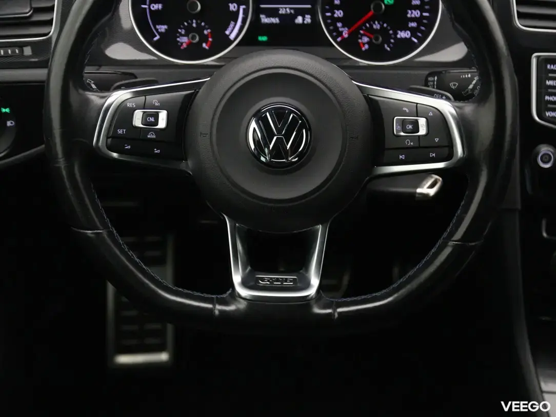 Volkswagen Golf 1.4 110kW