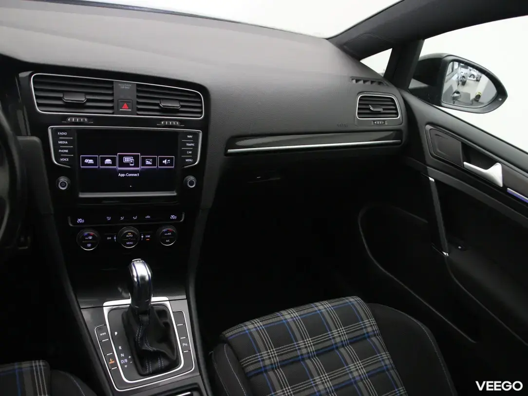 Volkswagen Golf 1.4 110kW