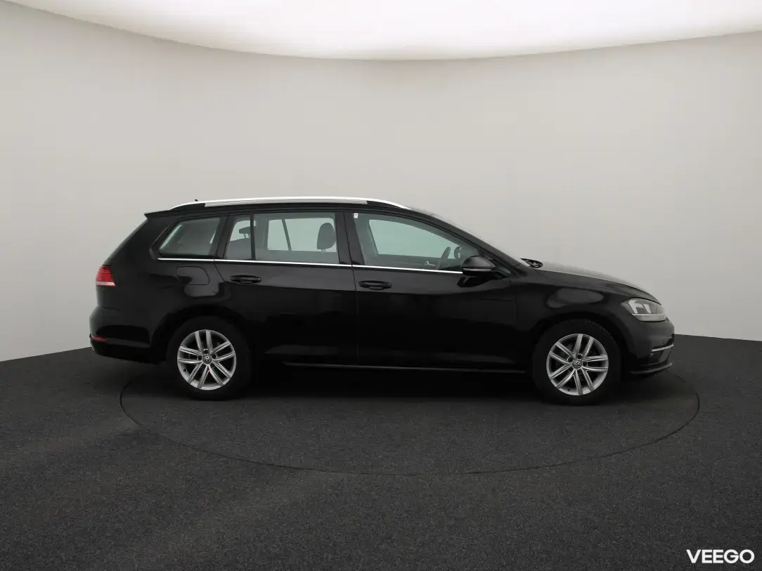 Volkswagen Golf 2 110kW