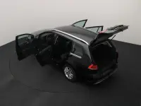 Volkswagen Golf 2 110kW thumbnail