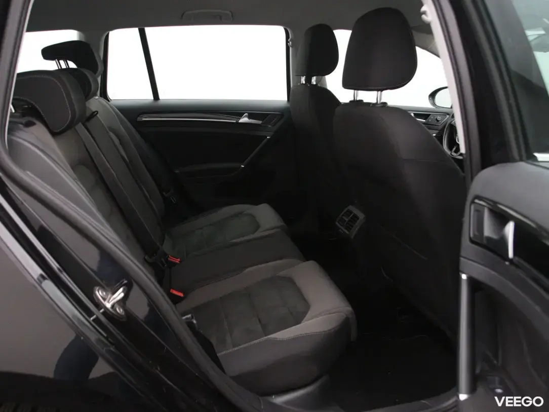 Volkswagen Golf 2 110kW
