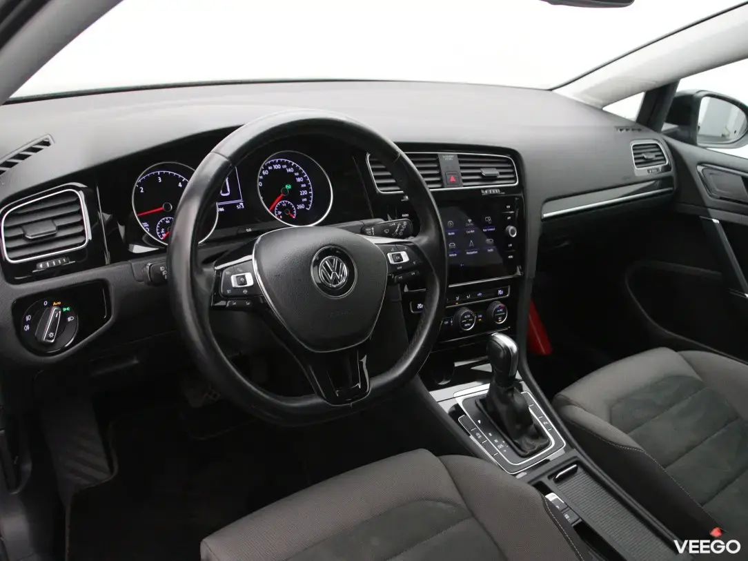 Volkswagen Golf 2 110kW