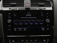 Volkswagen Golf 2 110kW thumbnail