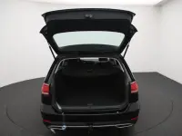 Volkswagen Golf 2 110kW thumbnail