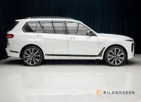 BMW X7 xDrive40d M Sport Pro B&W Sky Lounge Luft 6-Sits MOMS 259kW thumbnail