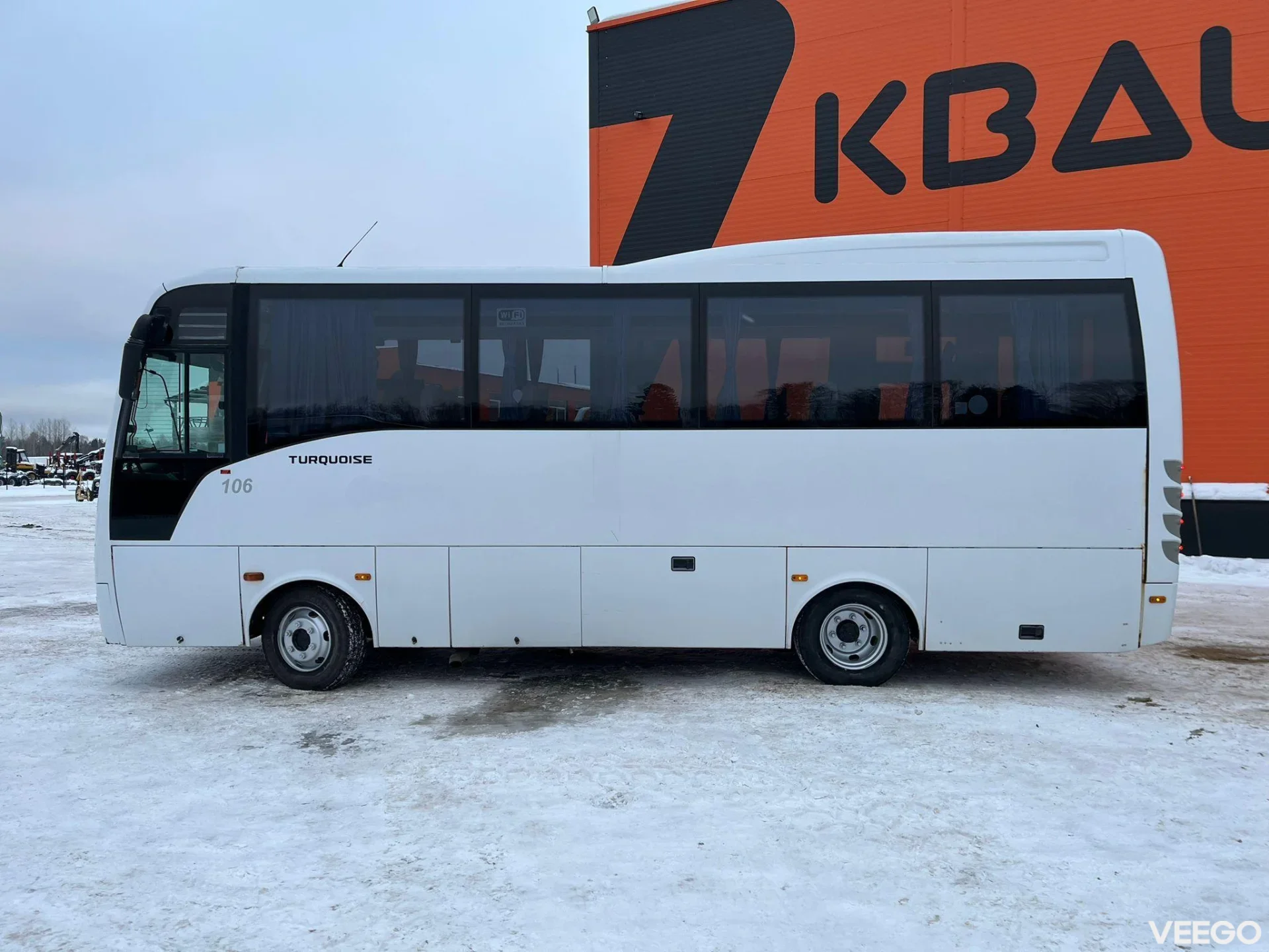 Isuzu Turquoise 36 SEATS / AC 140kW