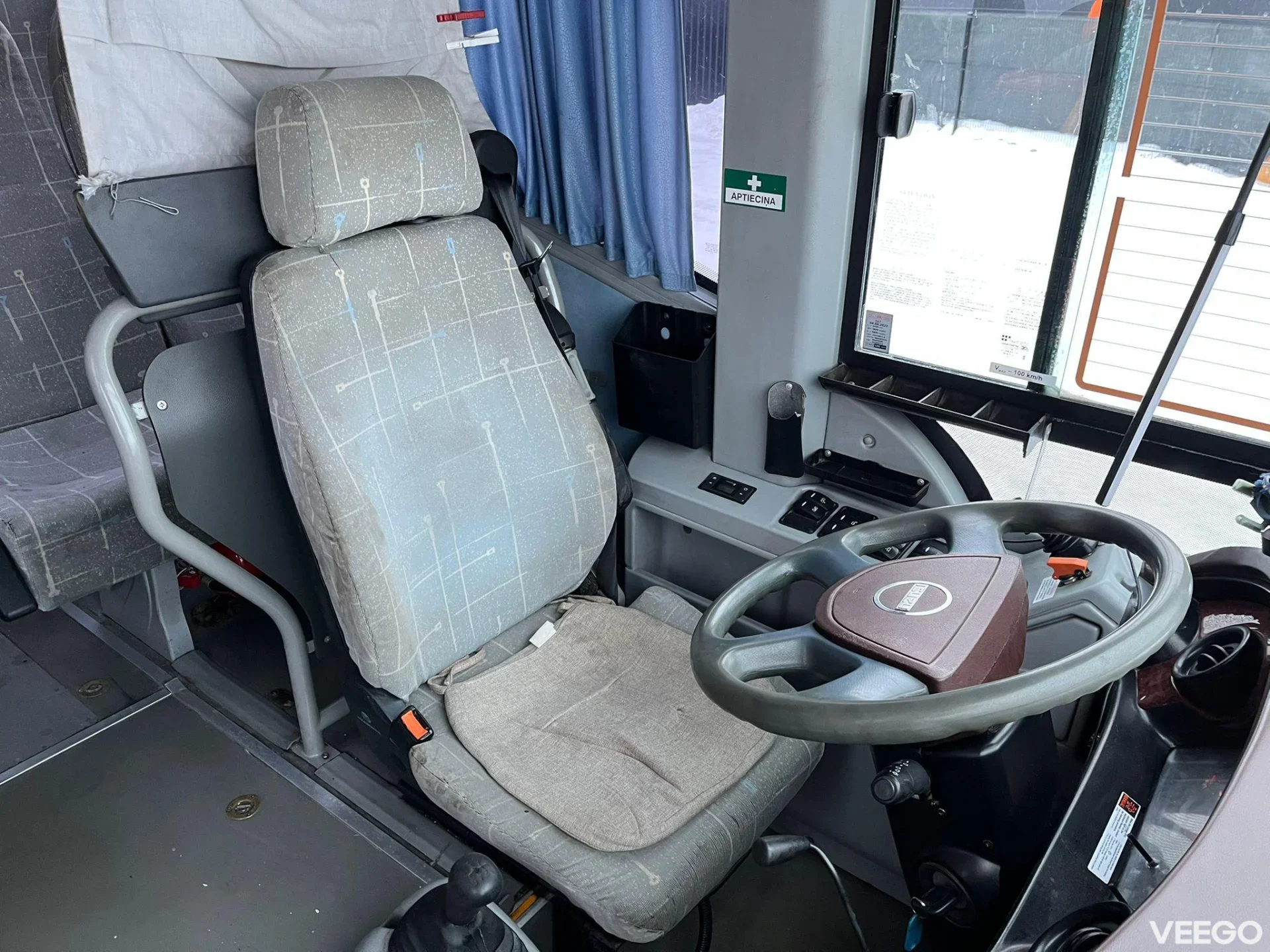Isuzu Turquoise 36 SEATS / AC 140kW