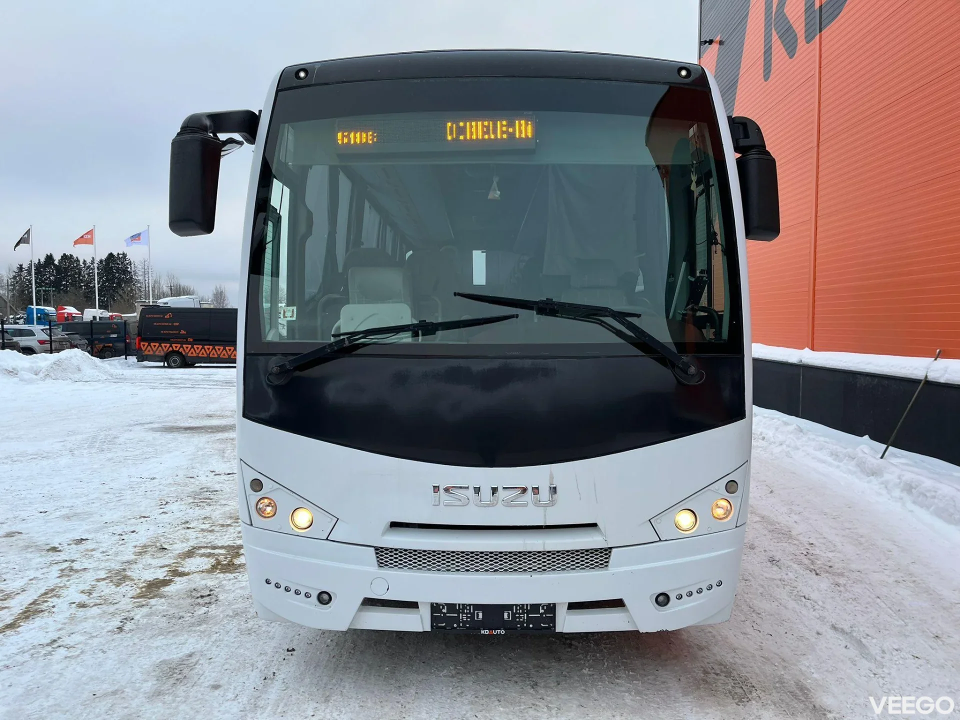 Isuzu Turquoise 36 SEATS / AC 140kW