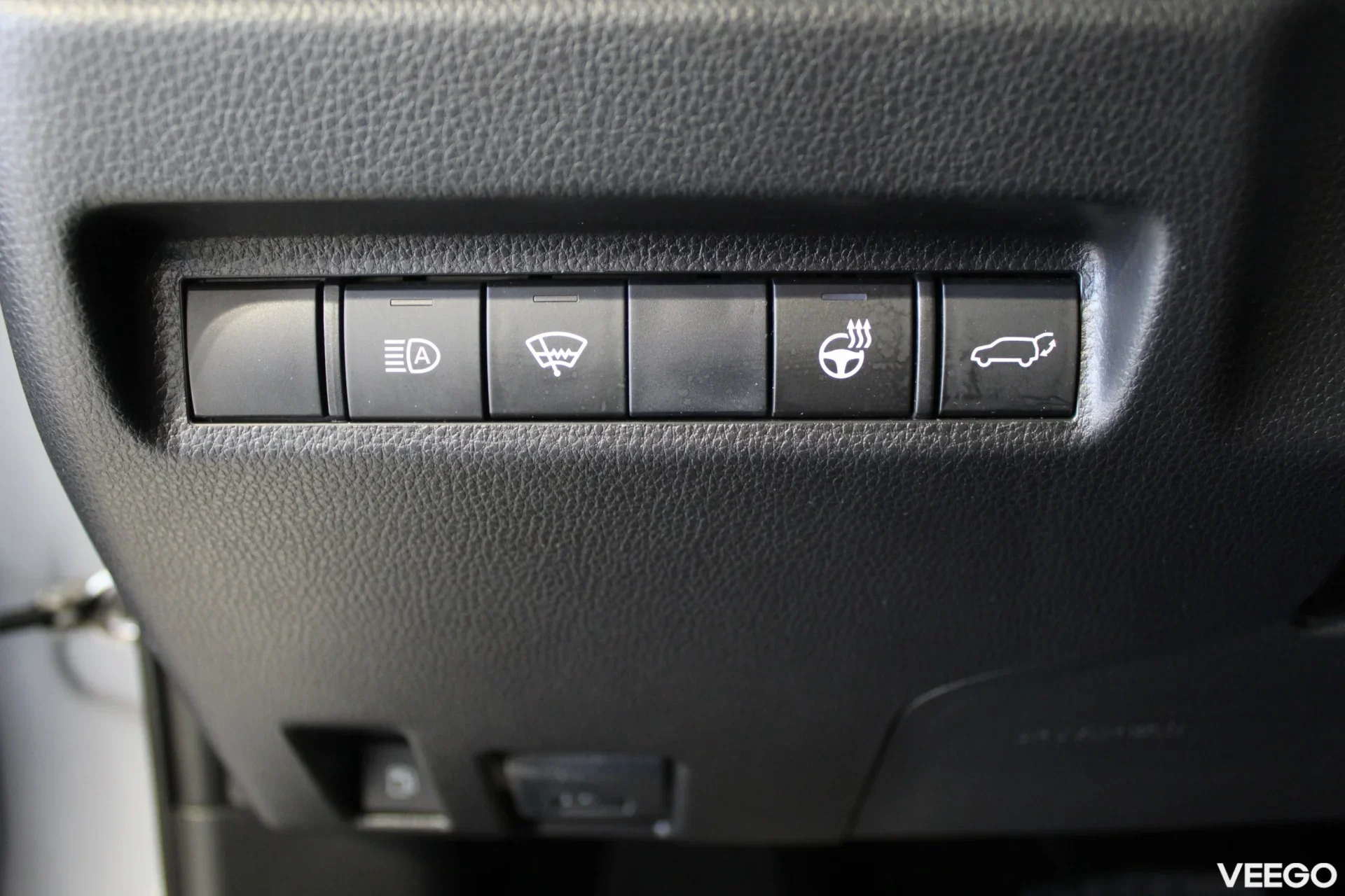 Toyota RAV4 Luxury Plus AWD 2.5 131kW