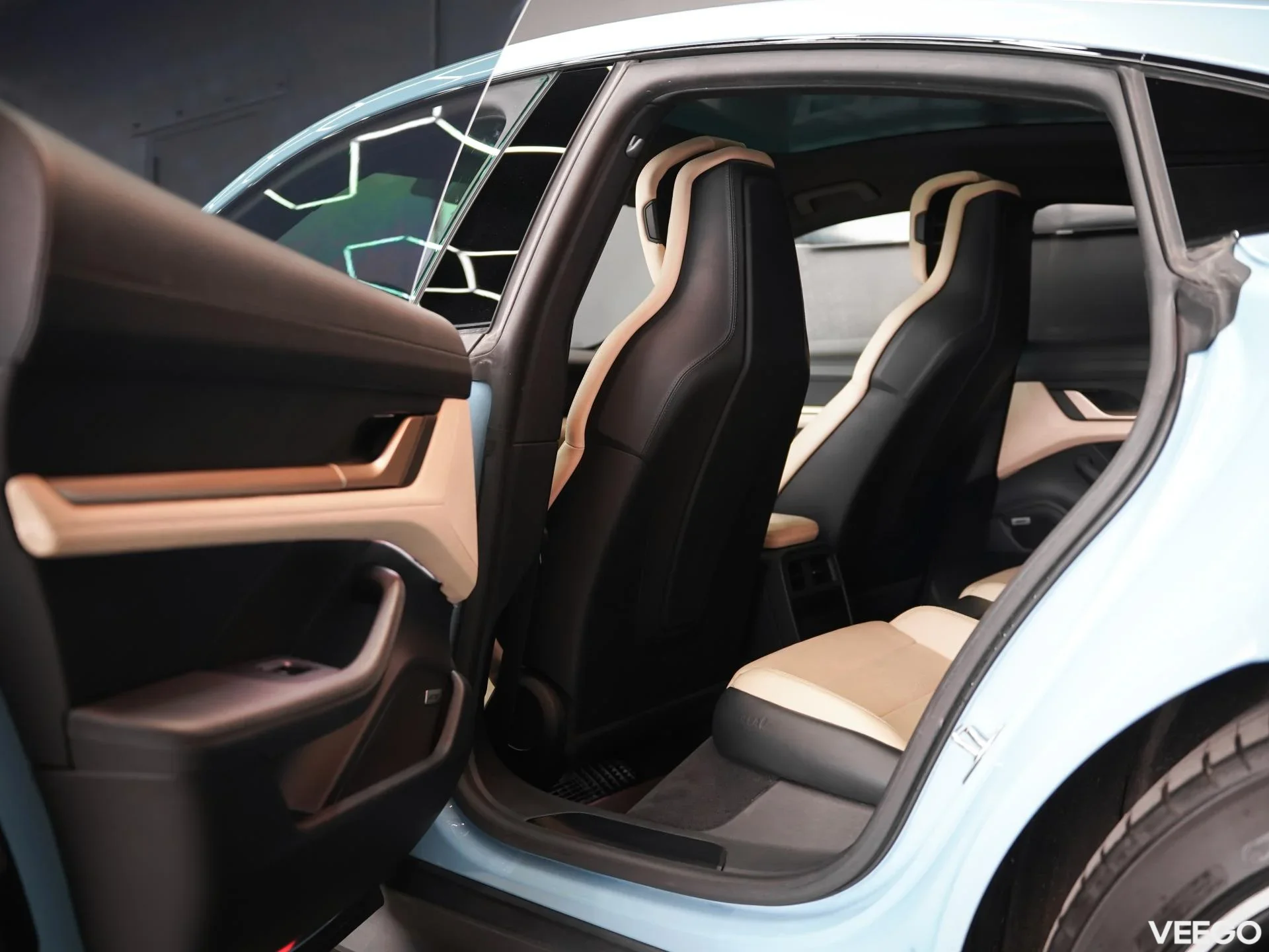 Porsche Taycan 360kW