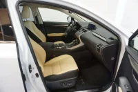 Lexus NX 300h Executive 2.5 114kW thumbnail