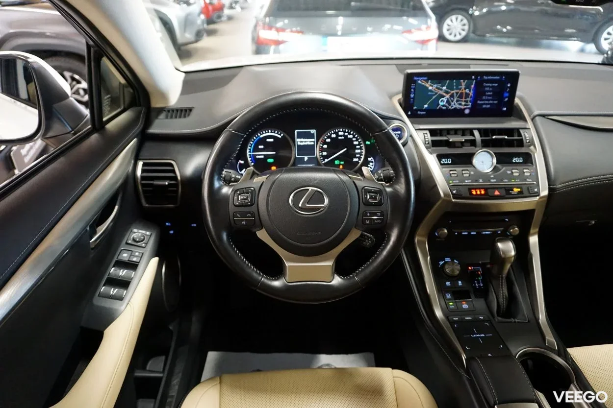 Lexus NX 300h Executive 2.5 114kW