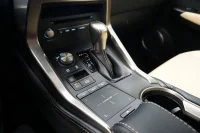 Lexus NX 300h Executive 2.5 114kW thumbnail